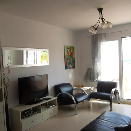 Grosszuegiges Mit Balkon Apartment *
