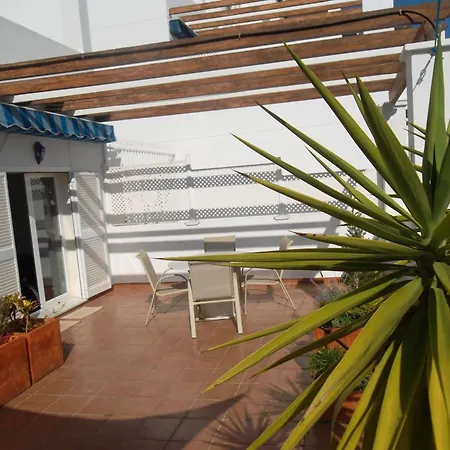 Grosszuegiges Mit Balkon Apartment *